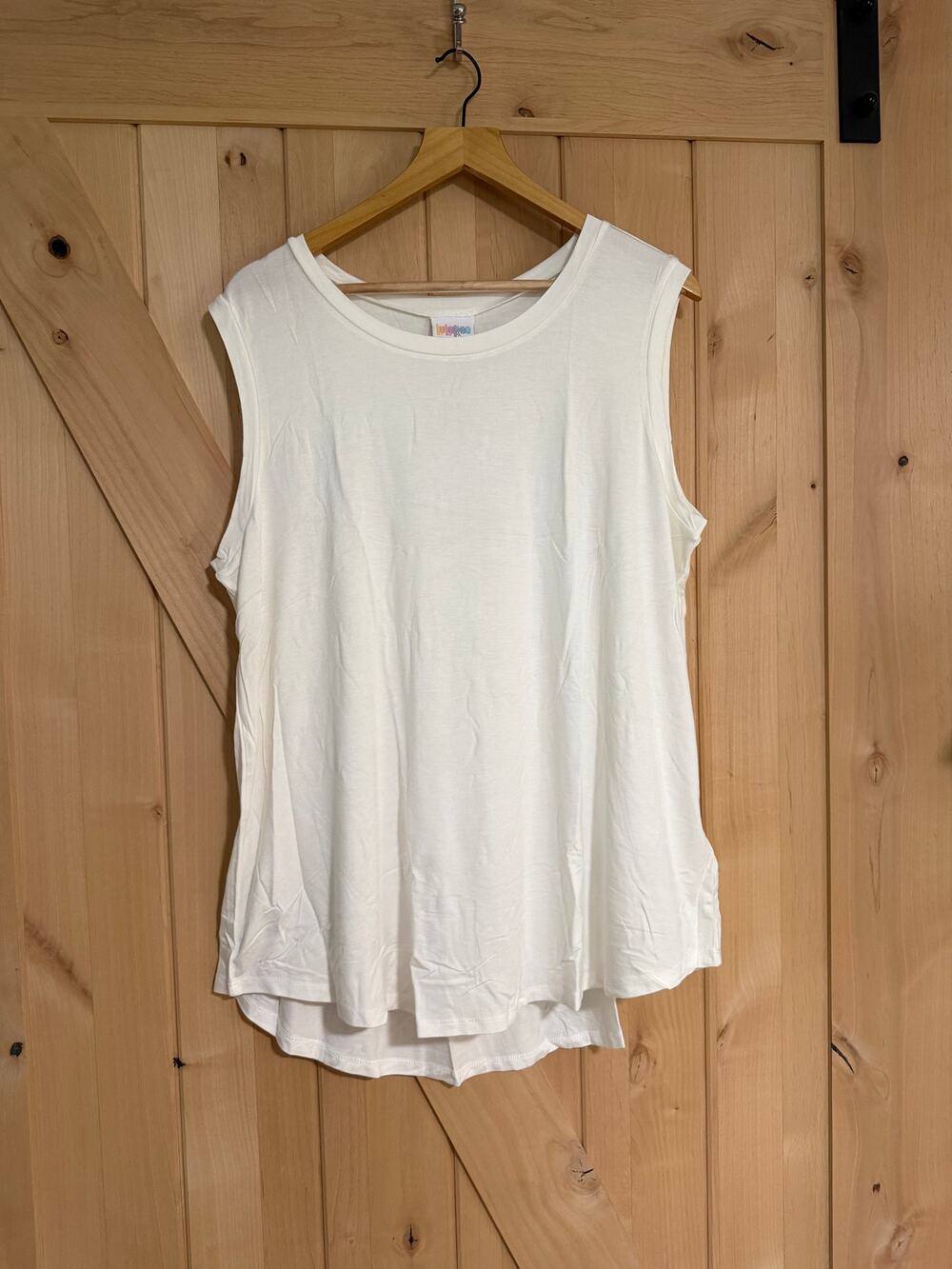 LulaRoe | NWT Cocoa Sleeveless White Tank Top | Size XL (18-20)